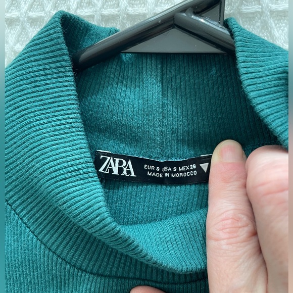 Zara Green Mock Neck Dress - Picture 3 of 3